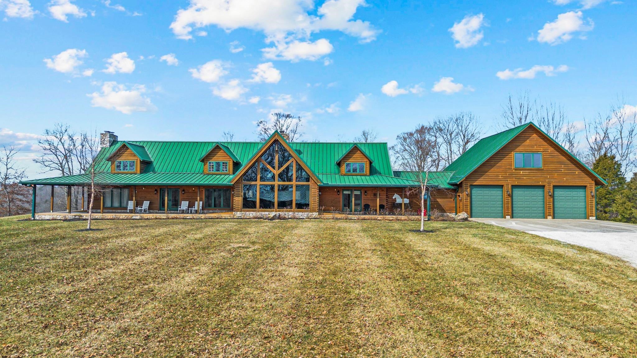 Grayson, Kentucky, 41143, United States, 5 Bedrooms Bedrooms, ,4 BathroomsBathrooms,Residential,Active,1770001