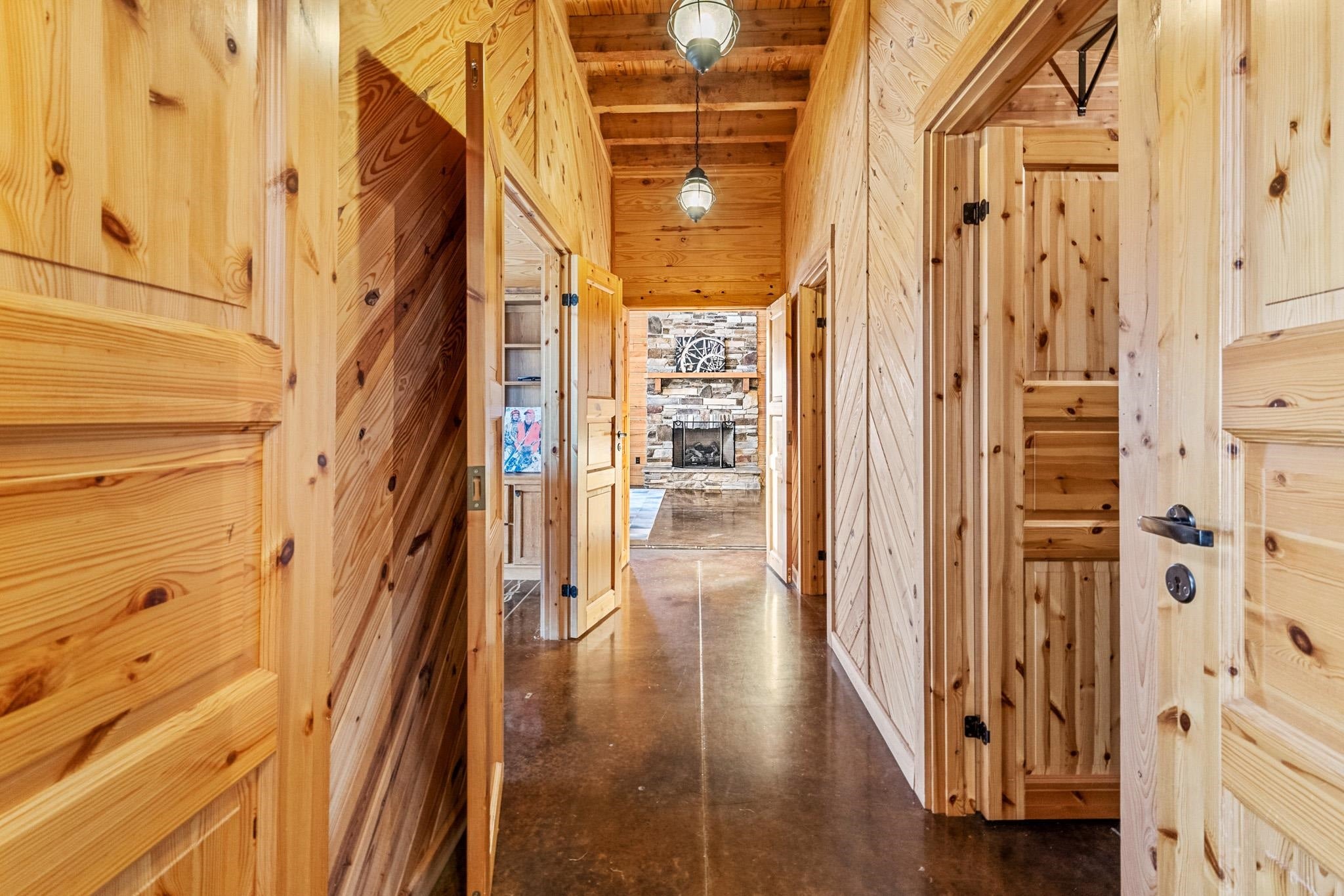 Grayson, Kentucky, 41143, United States, 5 Bedrooms Bedrooms, ,4 BathroomsBathrooms,Residential,Active,1770001