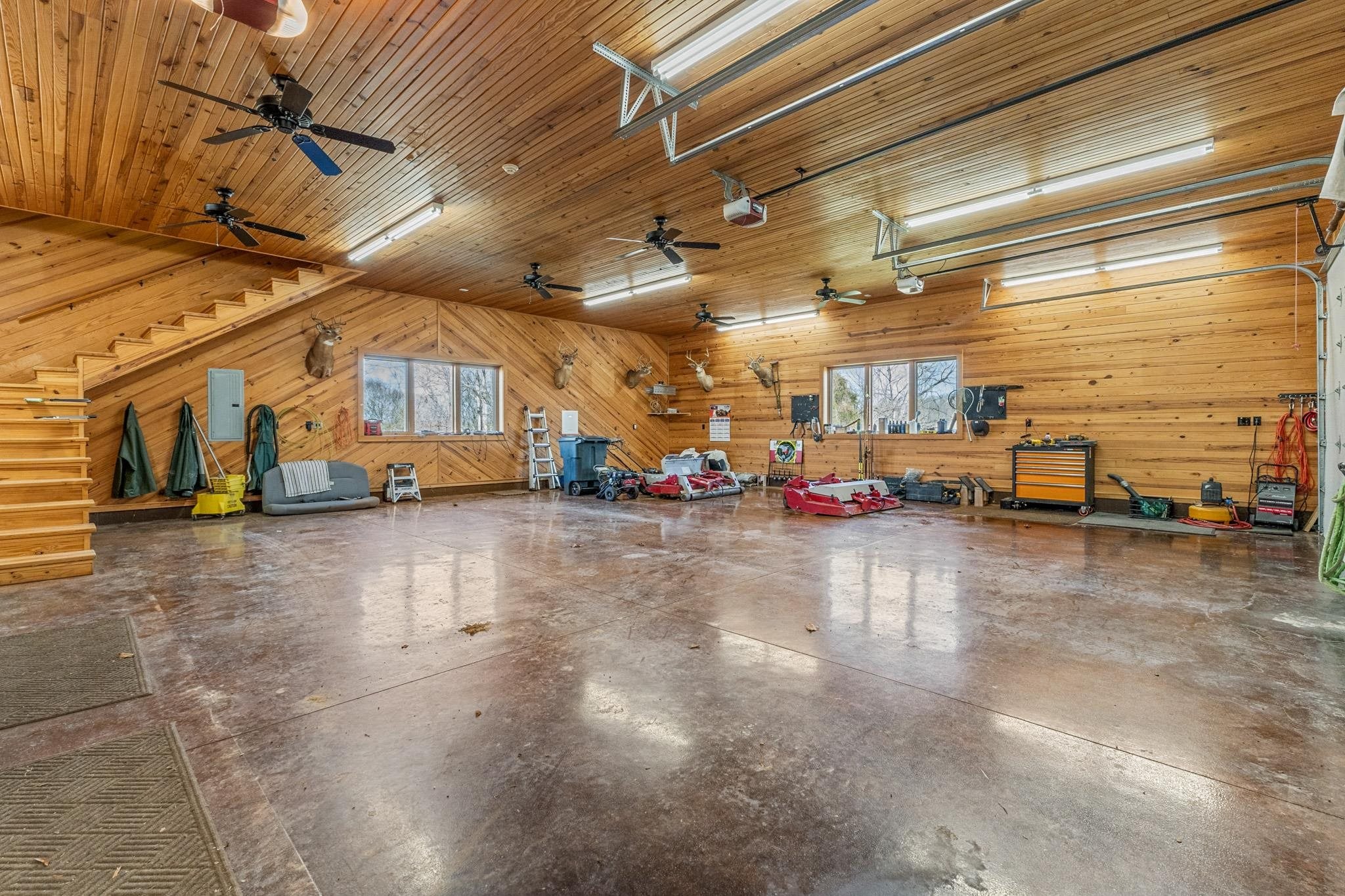 Grayson, Kentucky, 41143, United States, 5 Bedrooms Bedrooms, ,4 BathroomsBathrooms,Residential,Active,1770001