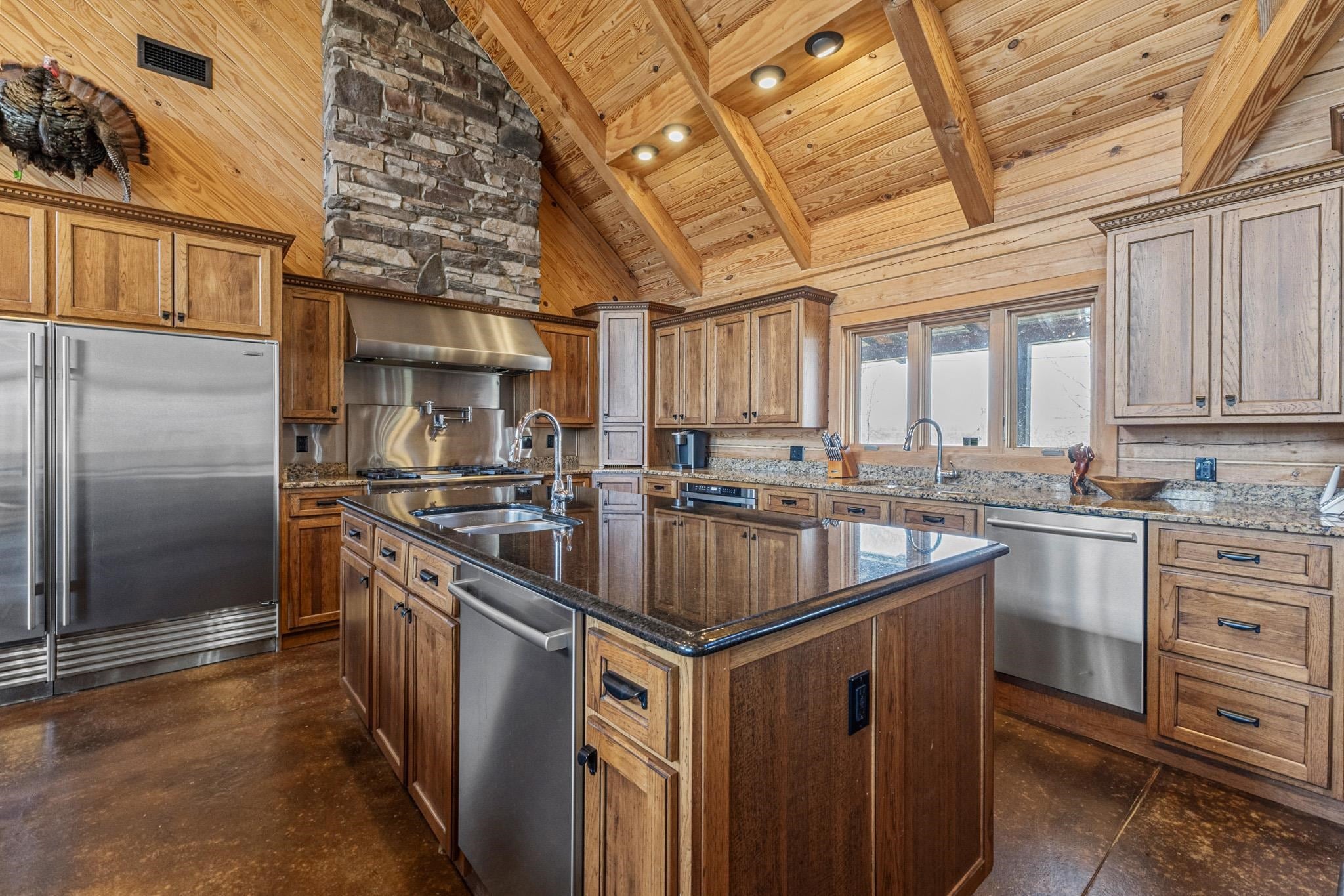 Grayson, Kentucky, 41143, United States, 5 Bedrooms Bedrooms, ,4 BathroomsBathrooms,Residential,Active,1770001