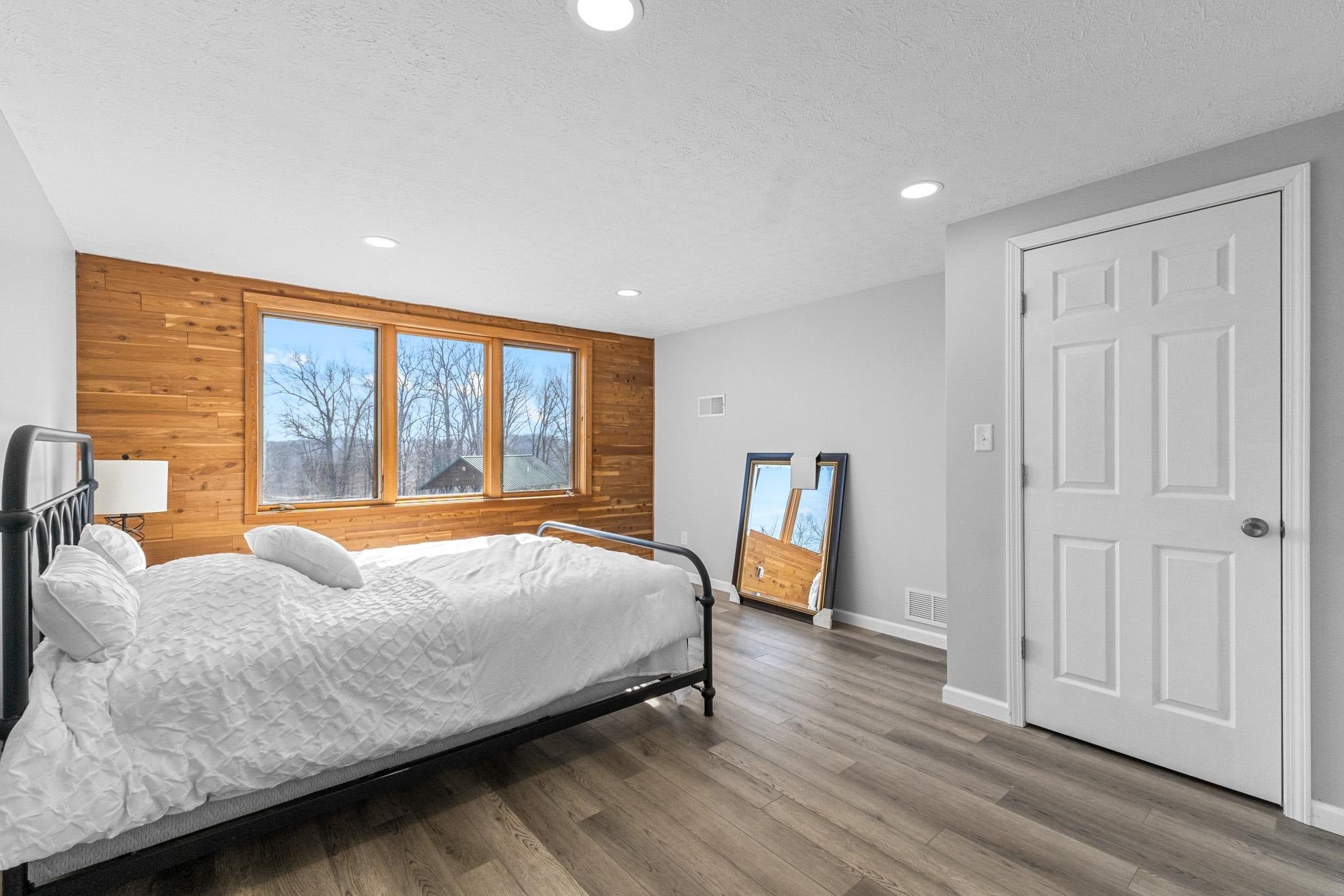 Grayson, Kentucky, 41143, United States, 5 Bedrooms Bedrooms, ,4 BathroomsBathrooms,Residential,Active,1770001