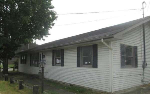 513 N LOCK AVE, LOUISA, KY 41230 - Image 1