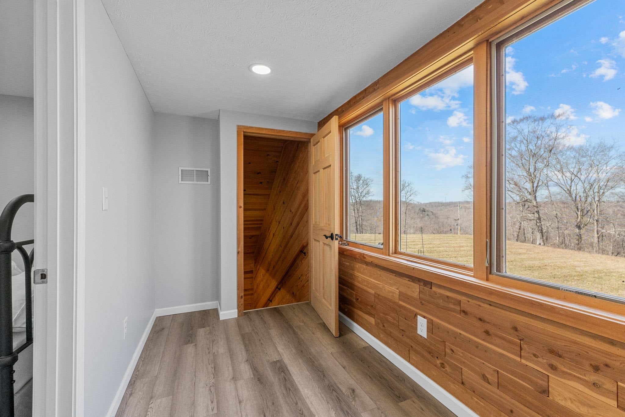 Grayson, Kentucky, 41143, United States, 5 Bedrooms Bedrooms, ,4 BathroomsBathrooms,Residential,Active,1770001