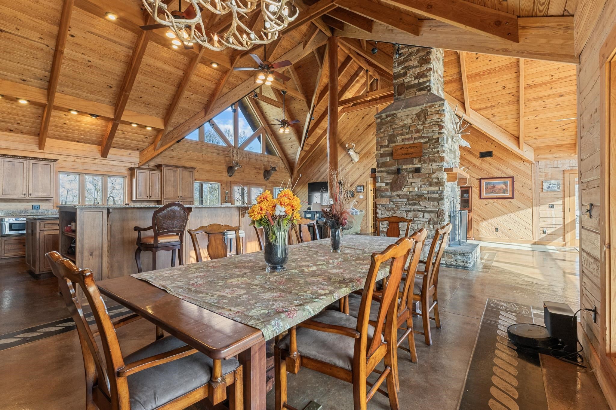 Grayson, Kentucky, 41143, United States, 5 Bedrooms Bedrooms, ,4 BathroomsBathrooms,Residential,Active,1770001