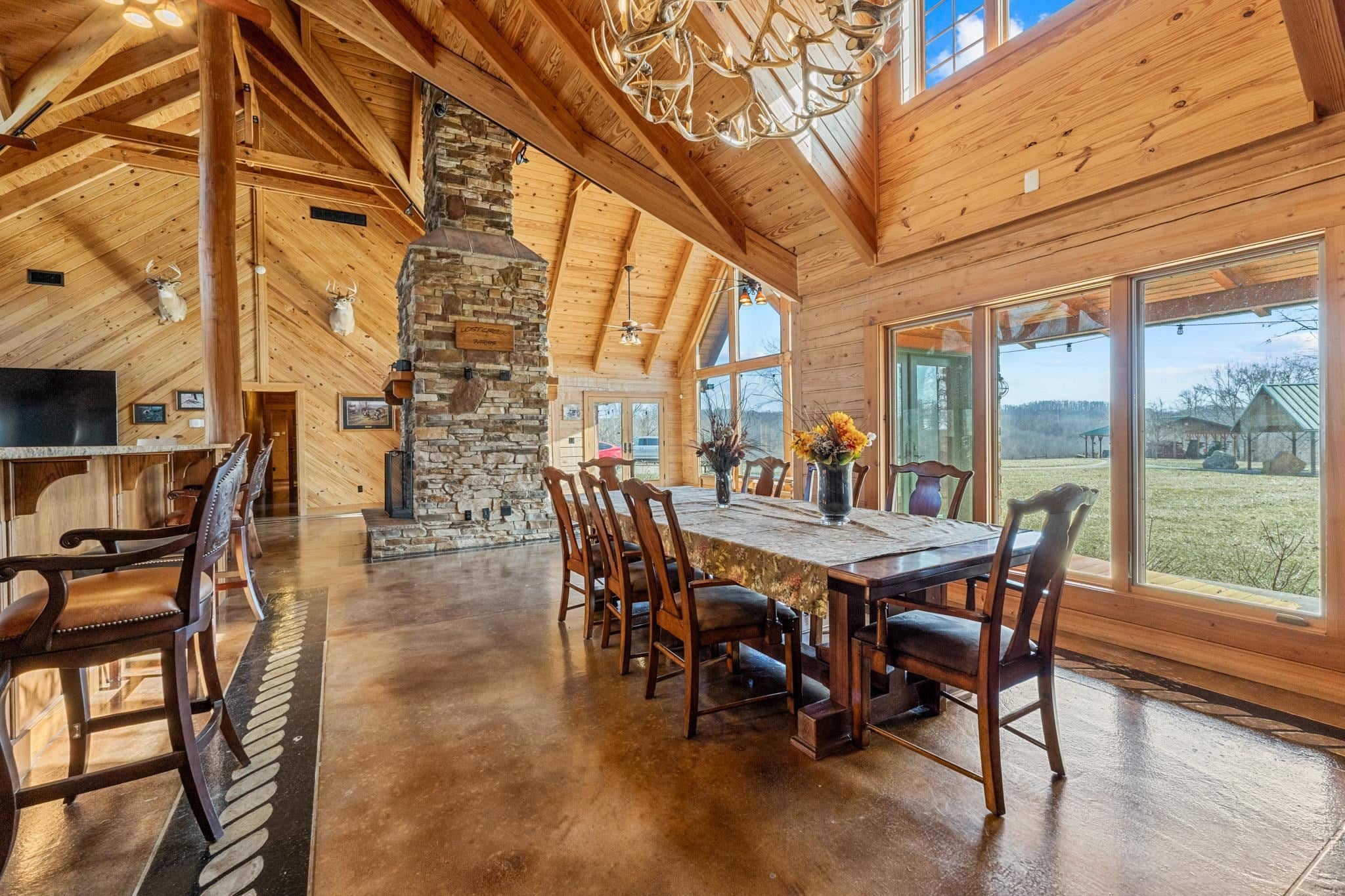 Grayson, Kentucky, 41143, United States, 5 Bedrooms Bedrooms, ,4 BathroomsBathrooms,Residential,Active,1770001