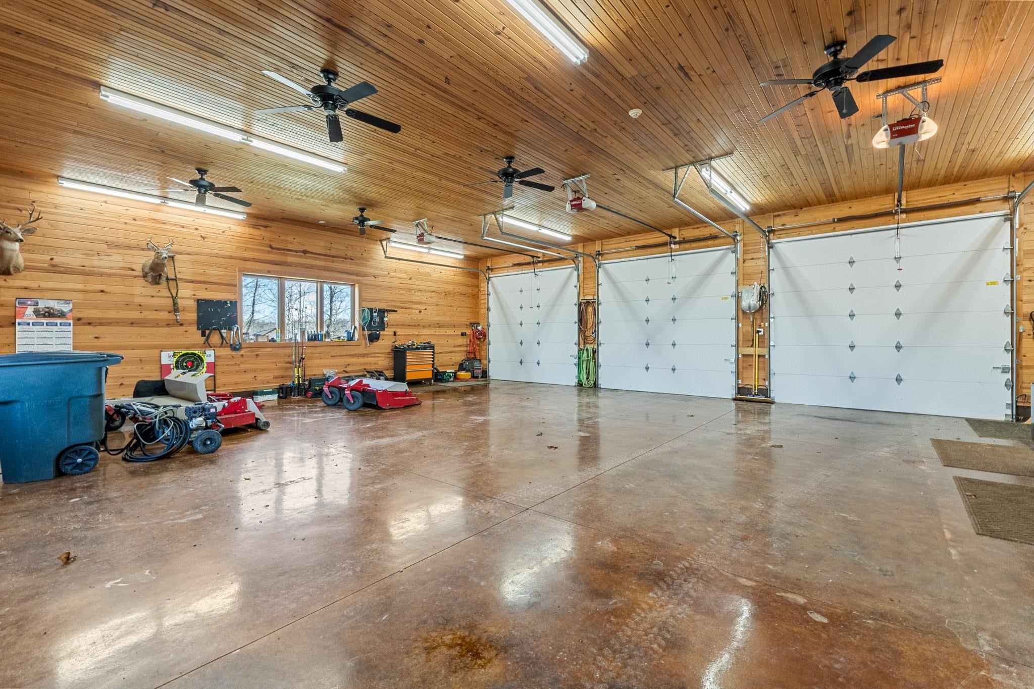 Grayson, Kentucky, 41143, United States, 5 Bedrooms Bedrooms, ,4 BathroomsBathrooms,Residential,Active,1770001