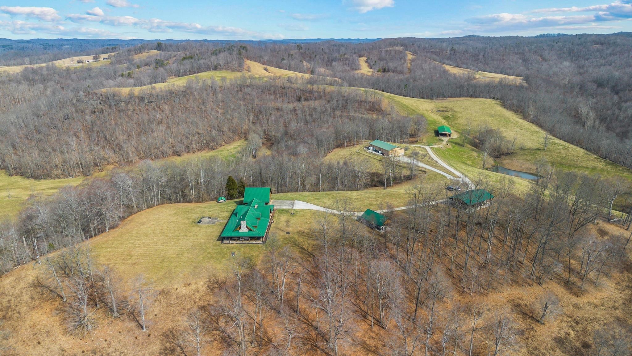 Grayson, Kentucky, 41143, United States, 5 Bedrooms Bedrooms, ,4 BathroomsBathrooms,Residential,Active,1770001