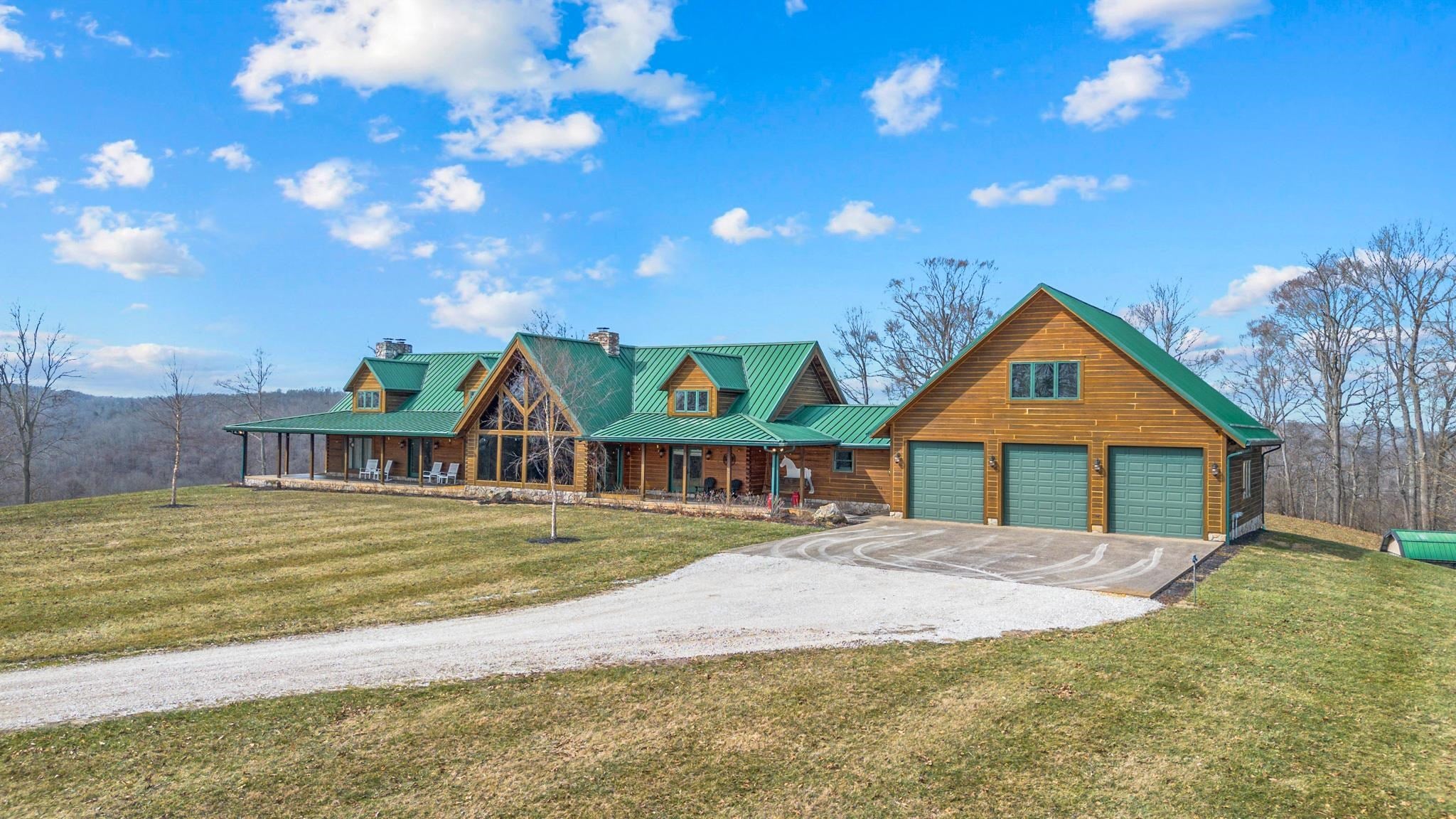 Grayson, Kentucky, 41143, United States, 5 Bedrooms Bedrooms, ,4 BathroomsBathrooms,Residential,Active,1770001