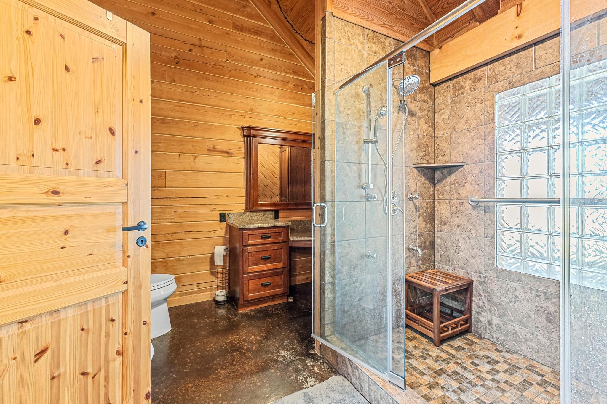 Grayson, Kentucky, 41143, United States, 5 Bedrooms Bedrooms, ,4 BathroomsBathrooms,Residential,Active,1770001