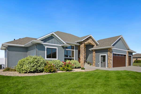 323 W PALMER CIR, ABERDEEN, SD 57401 - Image 1