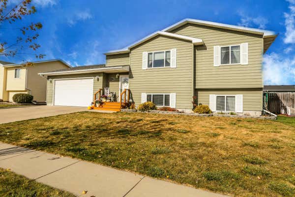 1420 PLUM LN, ABERDEEN, SD 57401 - Image 1