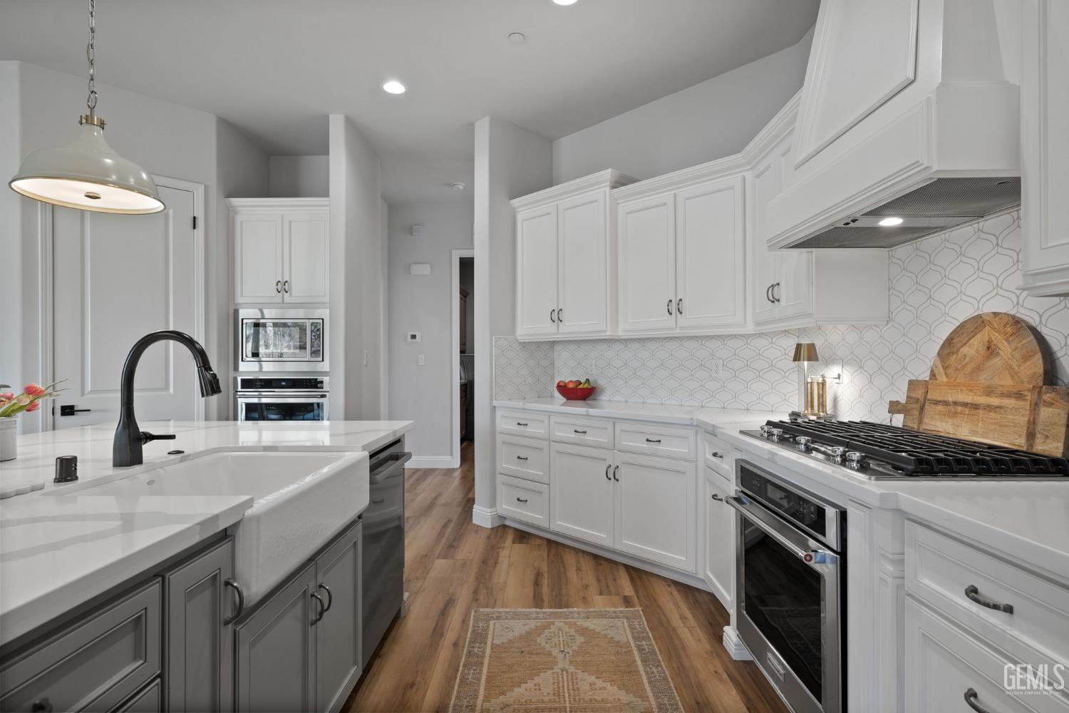 Bakersfield, California, 93314, United States, 5 Bedrooms Bedrooms, ,3 BathroomsBathrooms,Residential,Active,2019126