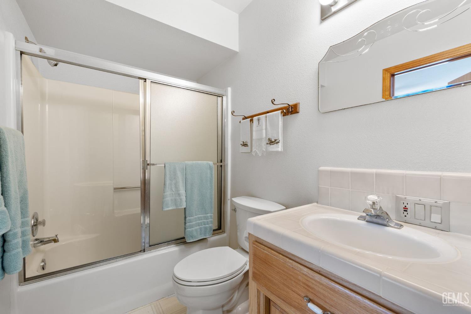 Bakersfield, California, 93308, United States, ,2 BathroomsBathrooms,Residential,Active,1839407