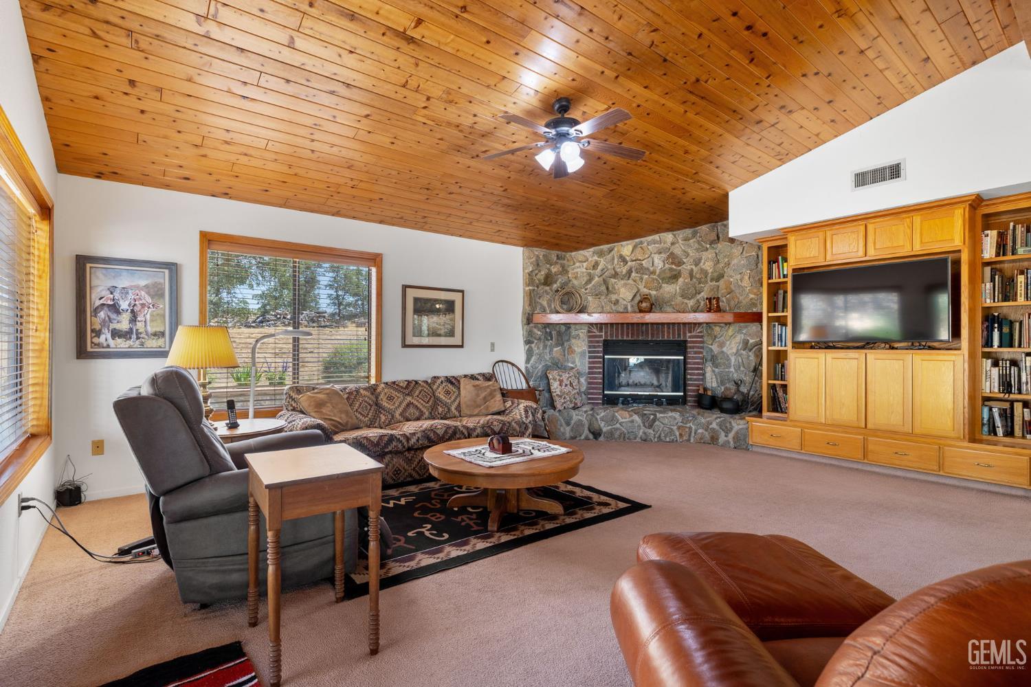 Bakersfield, California, 93308, United States, ,2 BathroomsBathrooms,Residential,Active,1839407