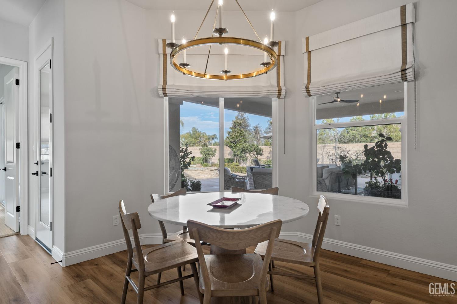 Bakersfield, California, 93314, United States, 5 Bedrooms Bedrooms, ,3 BathroomsBathrooms,Residential,Active,2019126