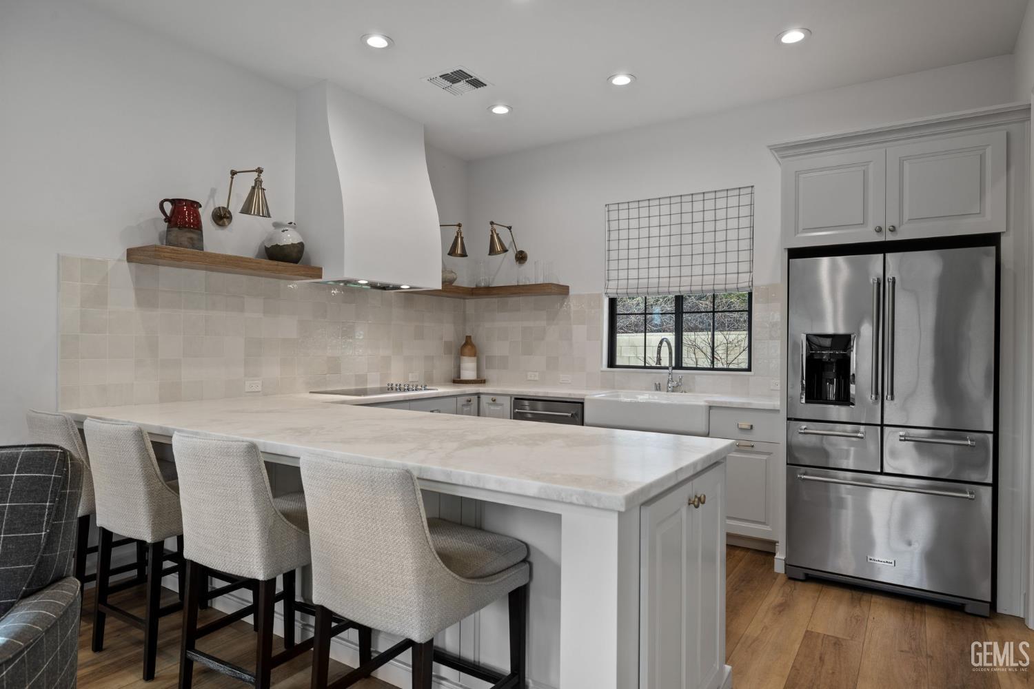 Bakersfield, California, 93314, United States, 5 Bedrooms Bedrooms, ,3 BathroomsBathrooms,Residential,Active,2019126