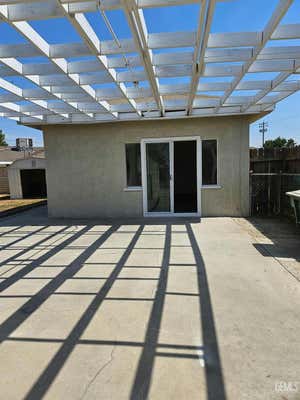 216 U ST, BAKERSFIELD, CA 93304, photo 4 of 21