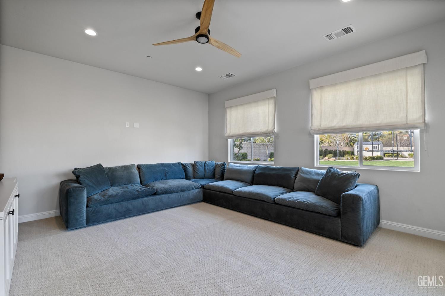 Bakersfield, California, 93314, United States, 5 Bedrooms Bedrooms, ,3 BathroomsBathrooms,Residential,Active,2019126