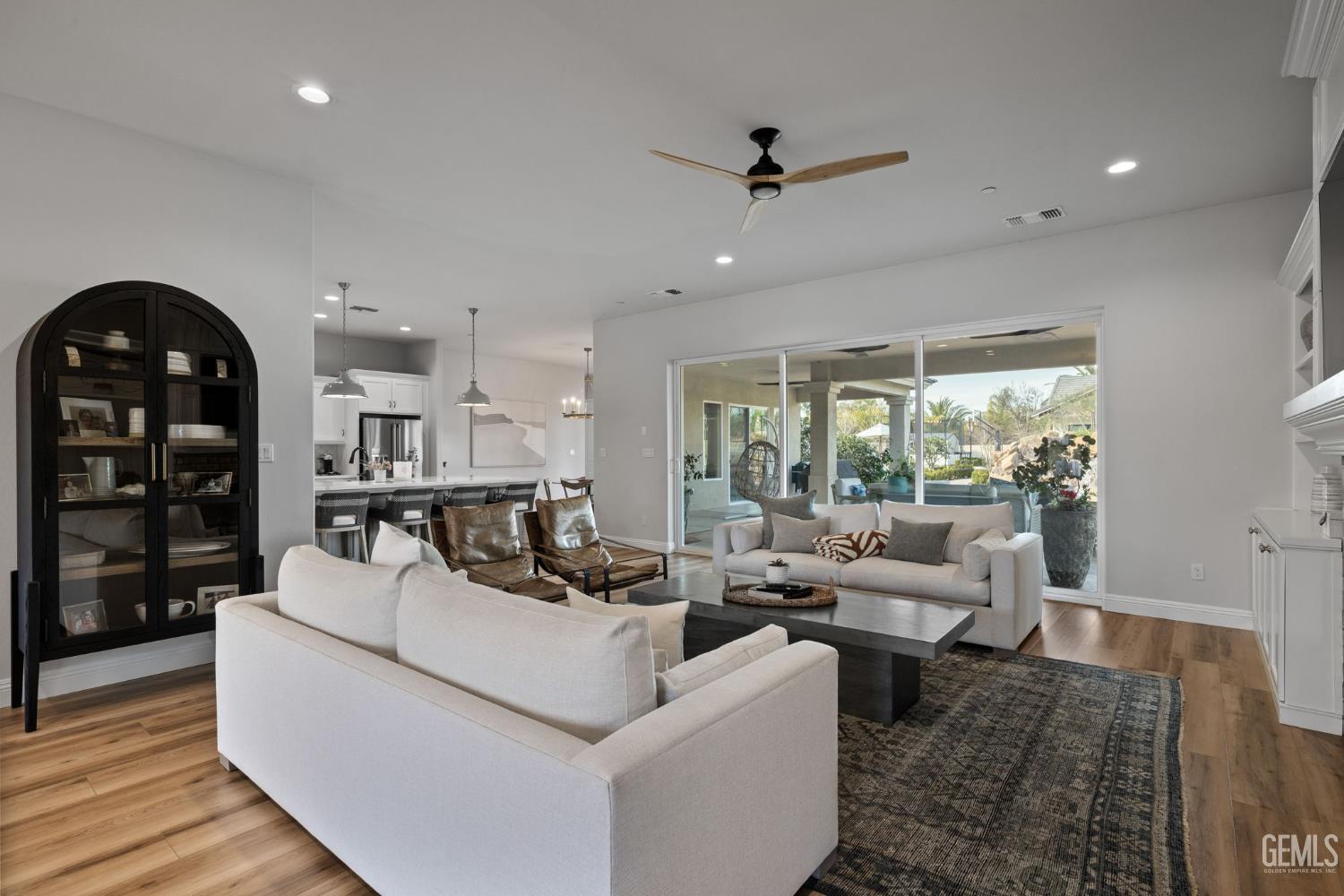 Bakersfield, California, 93314, United States, 5 Bedrooms Bedrooms, ,3 BathroomsBathrooms,Residential,Active,2019126