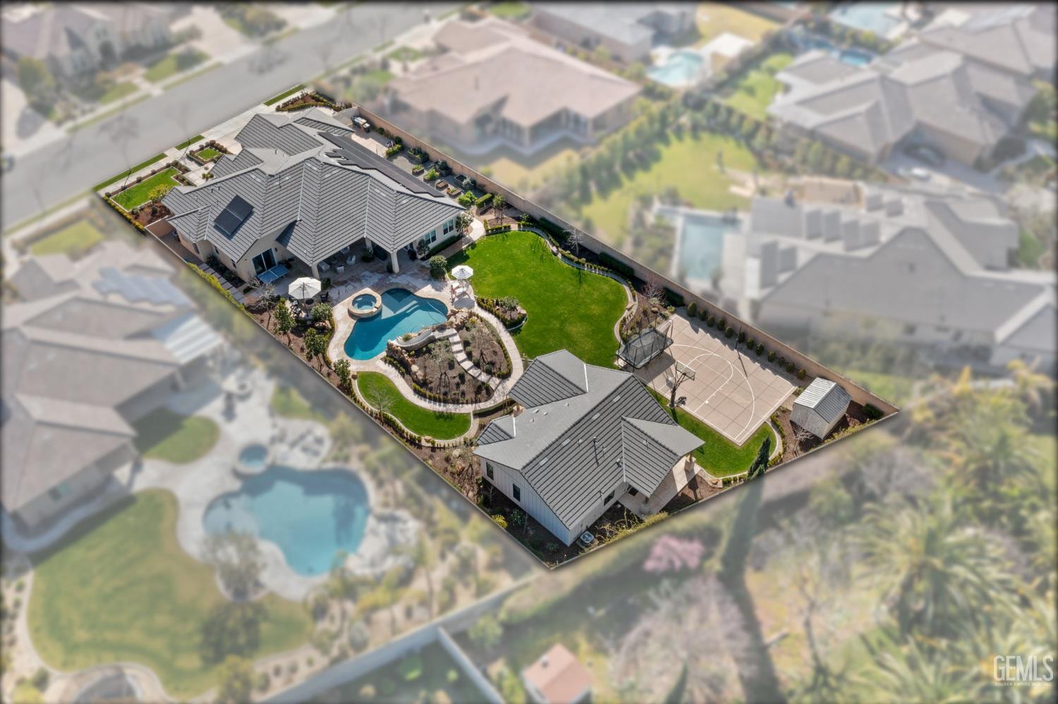 Bakersfield, California, 93314, United States, 5 Bedrooms Bedrooms, ,3 BathroomsBathrooms,Residential,Active,2019126