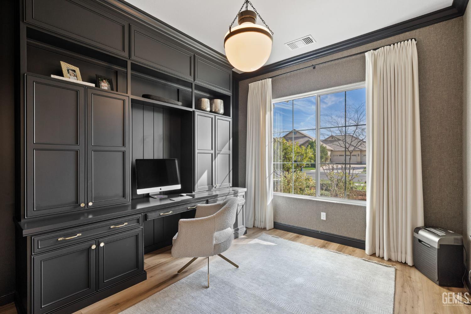 Bakersfield, California, 93314, United States, 5 Bedrooms Bedrooms, ,3 BathroomsBathrooms,Residential,Active,2019126