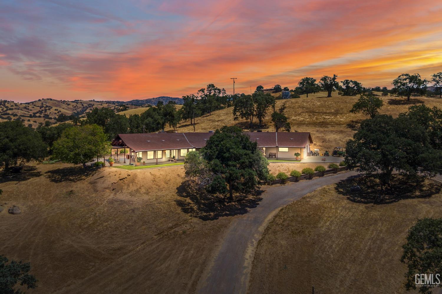 Bakersfield, California, 93308, United States, ,2 BathroomsBathrooms,Residential,Active,1839407