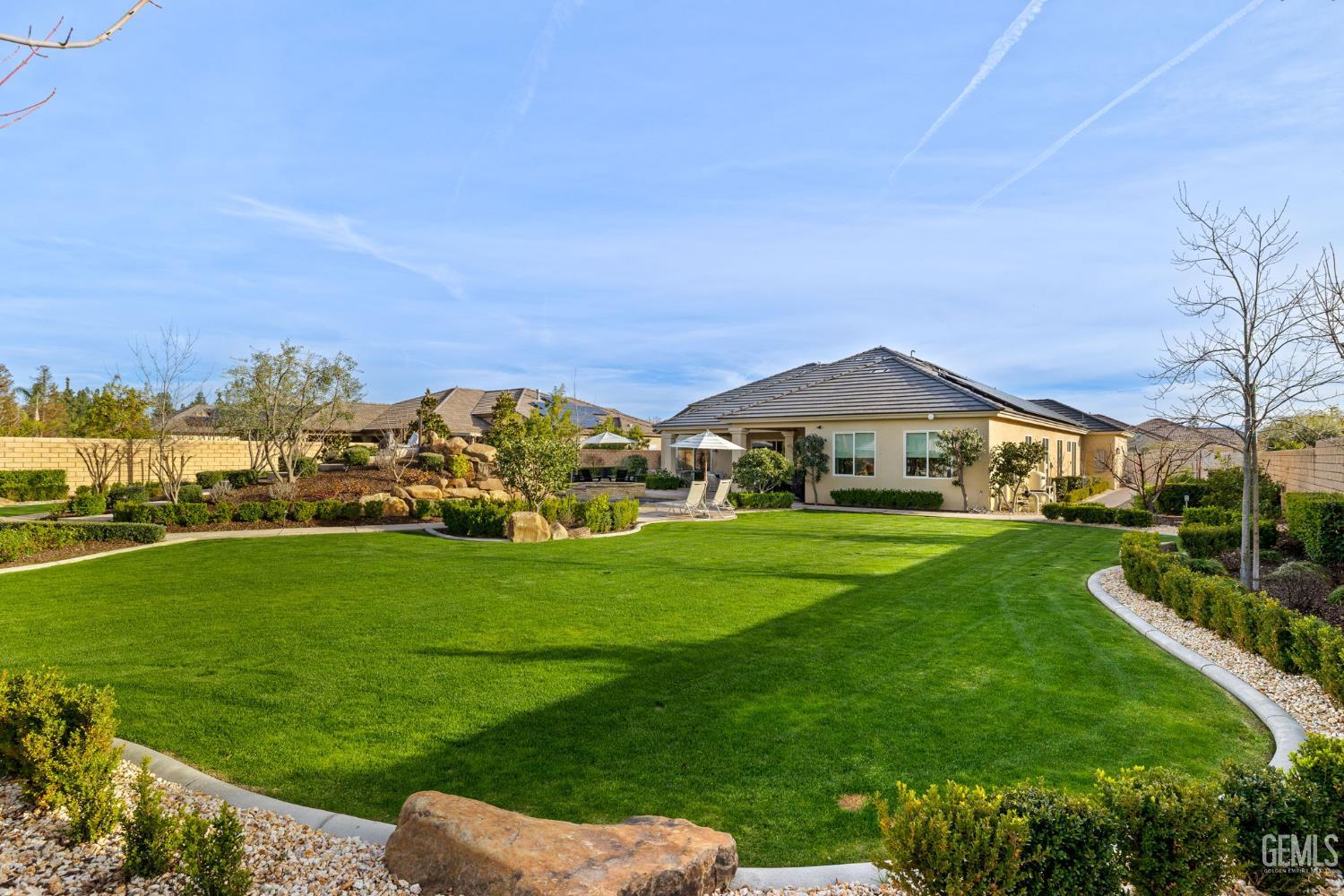 Bakersfield, California, 93314, United States, 5 Bedrooms Bedrooms, ,3 BathroomsBathrooms,Residential,Active,2019126