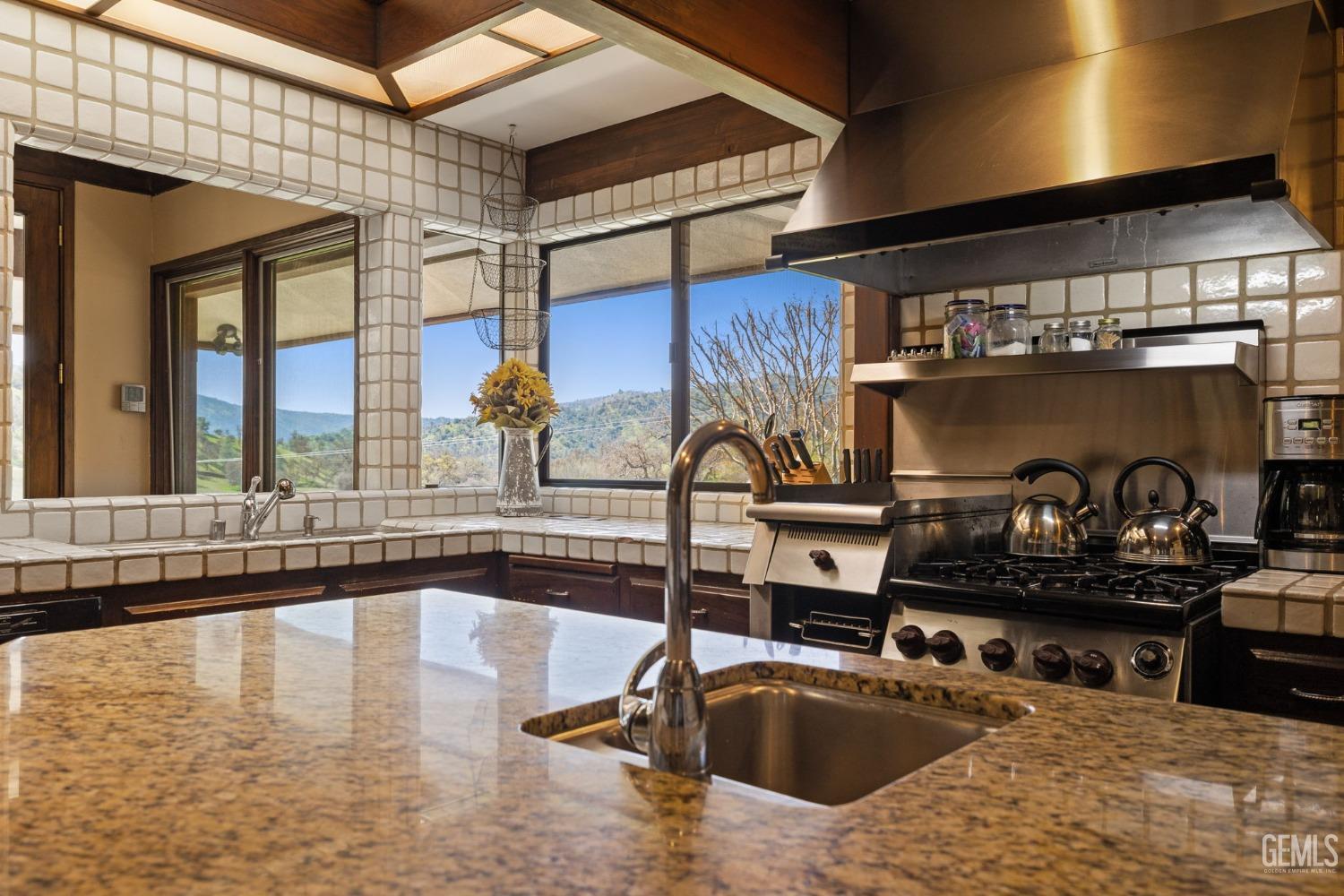 Bakersfield, California, 93308, United States, 5 Bedrooms Bedrooms, ,5 BathroomsBathrooms,Residential,Active,1769600