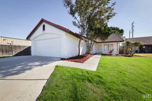 8201 HILLYER WAY, BAKERSFIELD, CA 93311 - Image 1