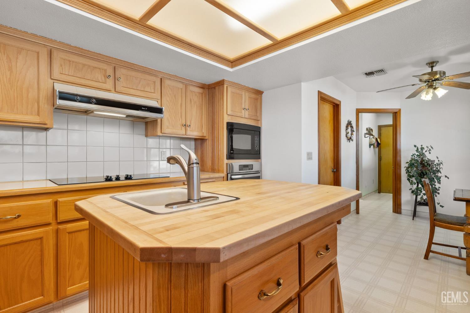 Bakersfield, California, 93308, United States, ,2 BathroomsBathrooms,Residential,Active,1839407