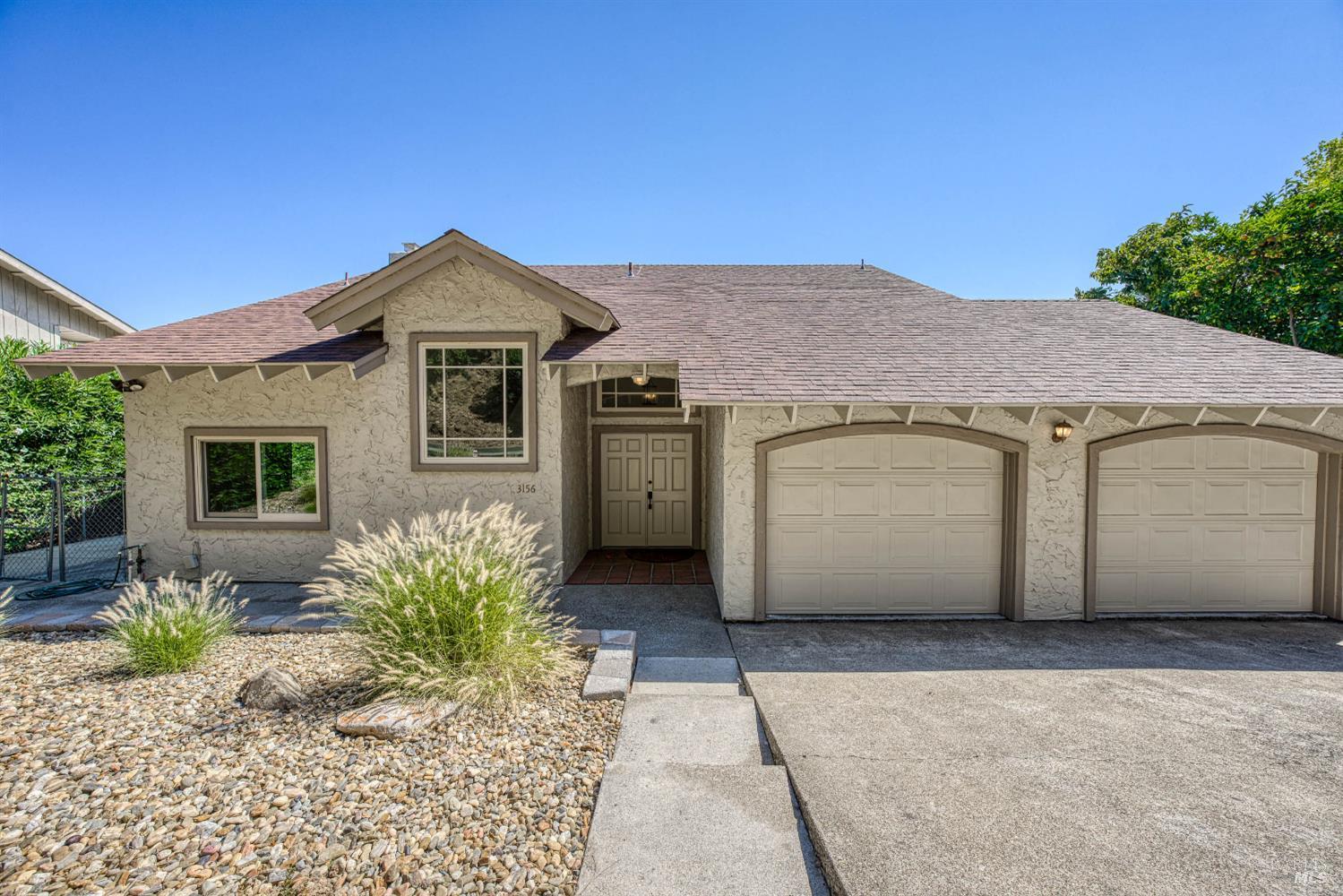 Kelseyville, California, 95451, United States, 4 Bedrooms Bedrooms, ,3 BathroomsBathrooms,Residential,Active,1915051