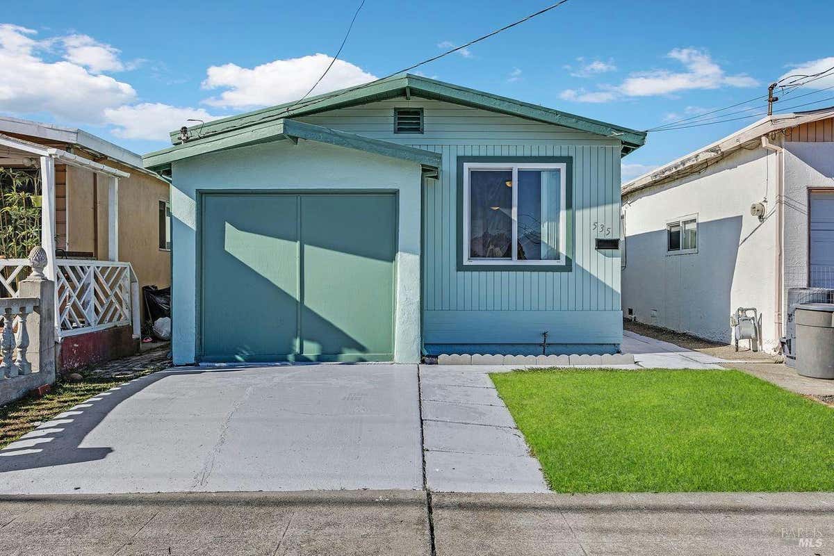 535 S 20TH ST, RICHMOND, CA 94804, photo 1 of 24