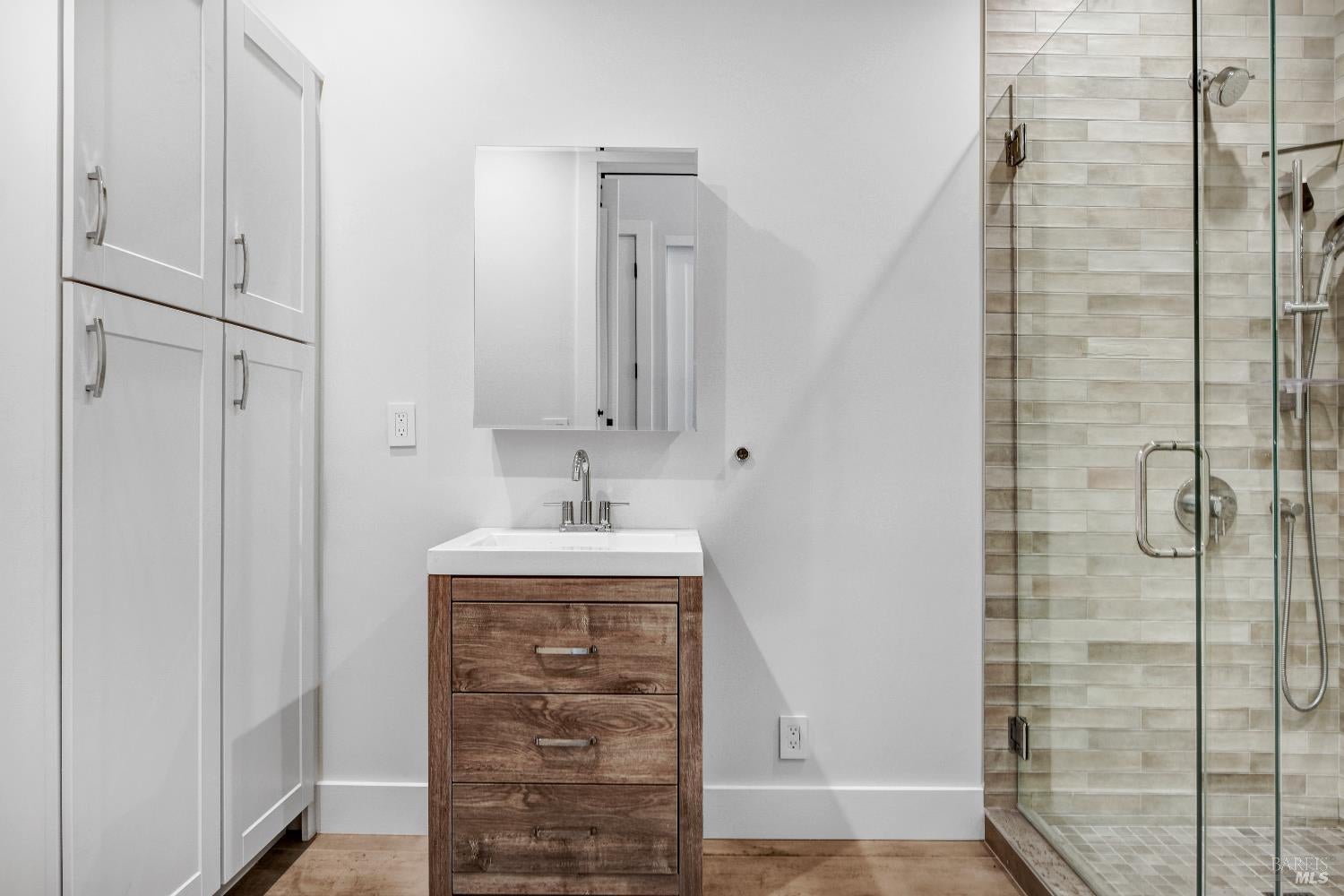 Glen Ellen, California, 95442, United States, 4 Bedrooms Bedrooms, ,7 BathroomsBathrooms,Residential,Active,1952057