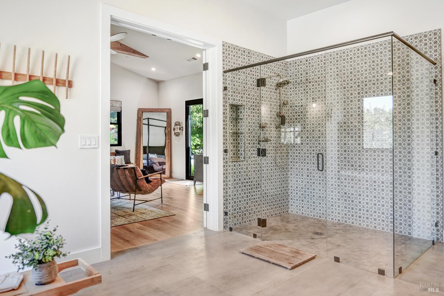 Glen Ellen, California, 95442, United States, 4 Bedrooms Bedrooms, ,7 BathroomsBathrooms,Residential,Active,1952057