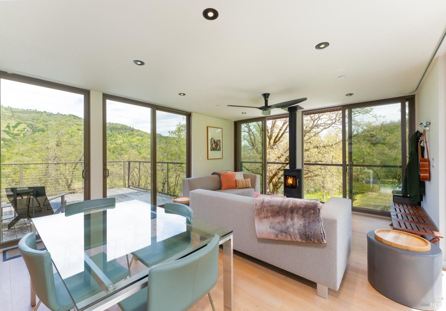 Ukiah, California, 95482, United States, 2 Bedrooms Bedrooms, ,1 BathroomBathrooms,Residential,Active,1798067