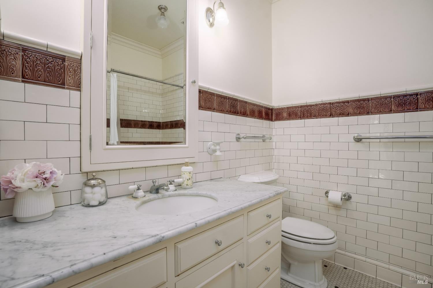 Redwood Valley, California, 95470, United States, ,5 BathroomsBathrooms,Residential,Active,1778701