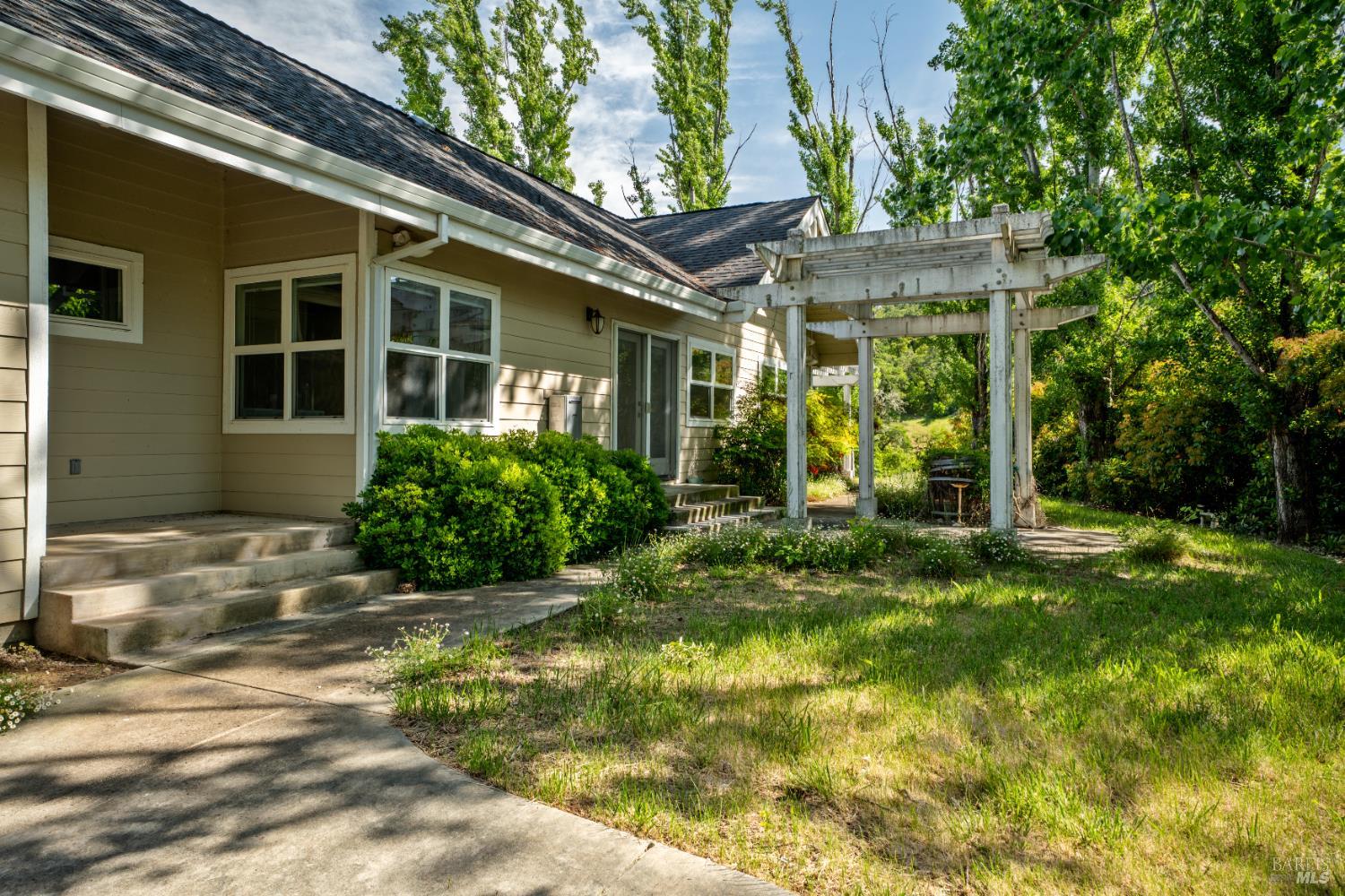 Hopland, California, 95449, United States, 3 Bedrooms Bedrooms, ,2 BathroomsBathrooms,Residential,Active,1821945