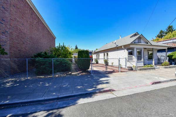 519 ADAMS ST, SANTA ROSA, CA 95401, photo 4 of 36