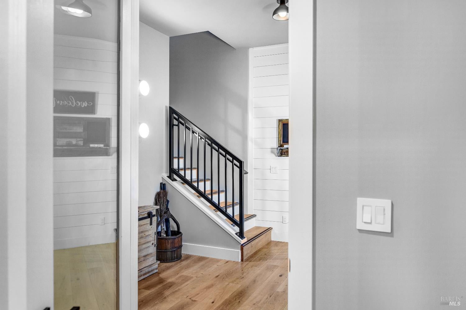 Glen Ellen, California, 95442, United States, 4 Bedrooms Bedrooms, ,7 BathroomsBathrooms,Residential,Active,1952057