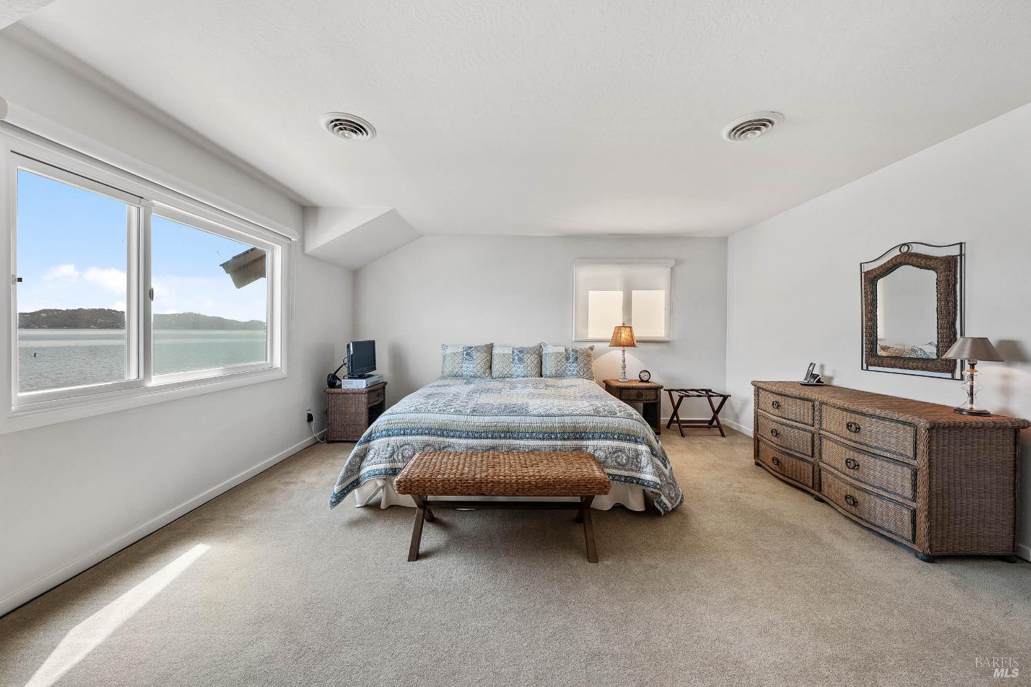 Kelseyville, California, 95451, United States, 4 Bedrooms Bedrooms, ,3 BathroomsBathrooms,Residential,Active,1915051