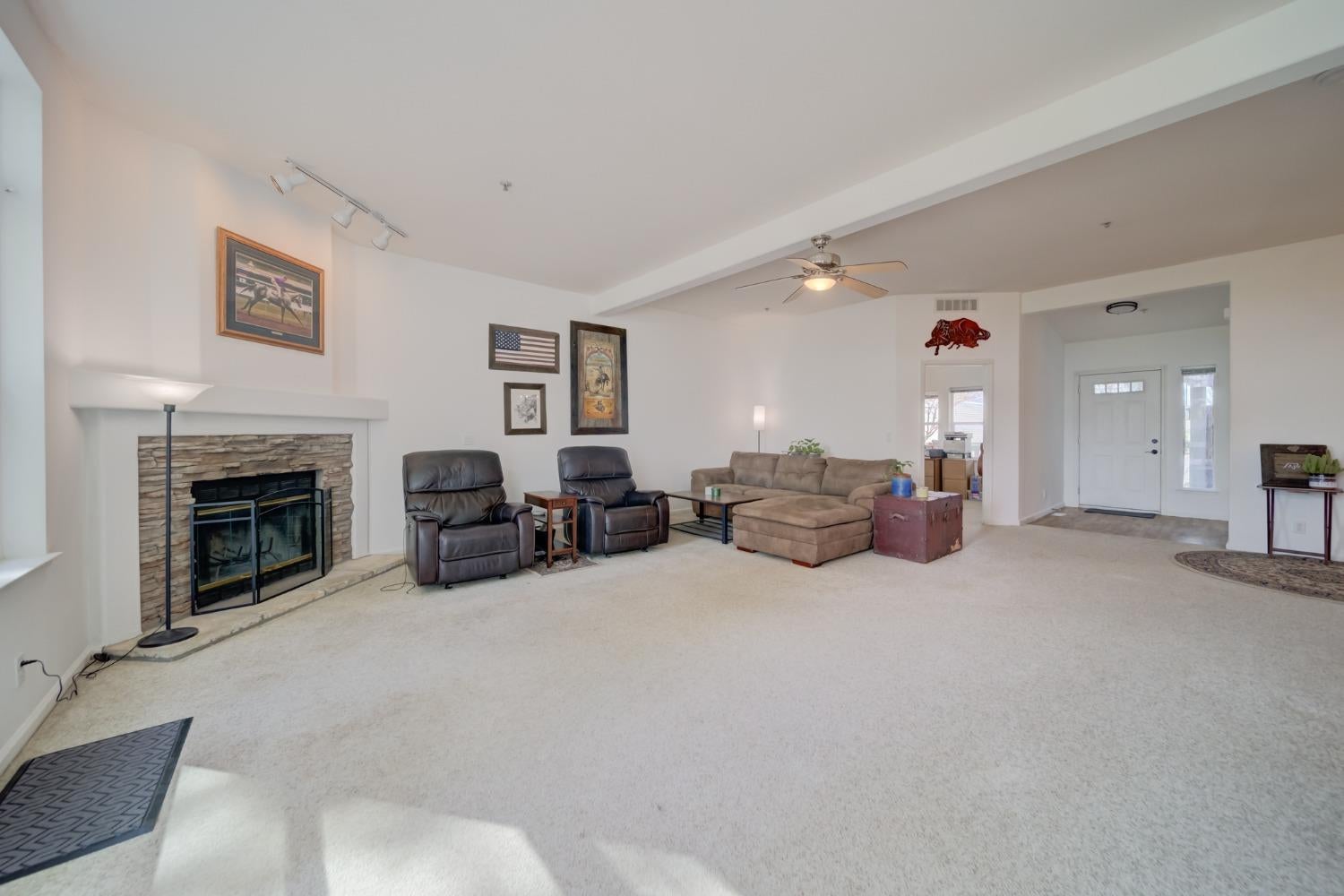 Esparto, California, 95627, United States, 4 Bedrooms Bedrooms, ,2 BathroomsBathrooms,Residential,Active,1723142