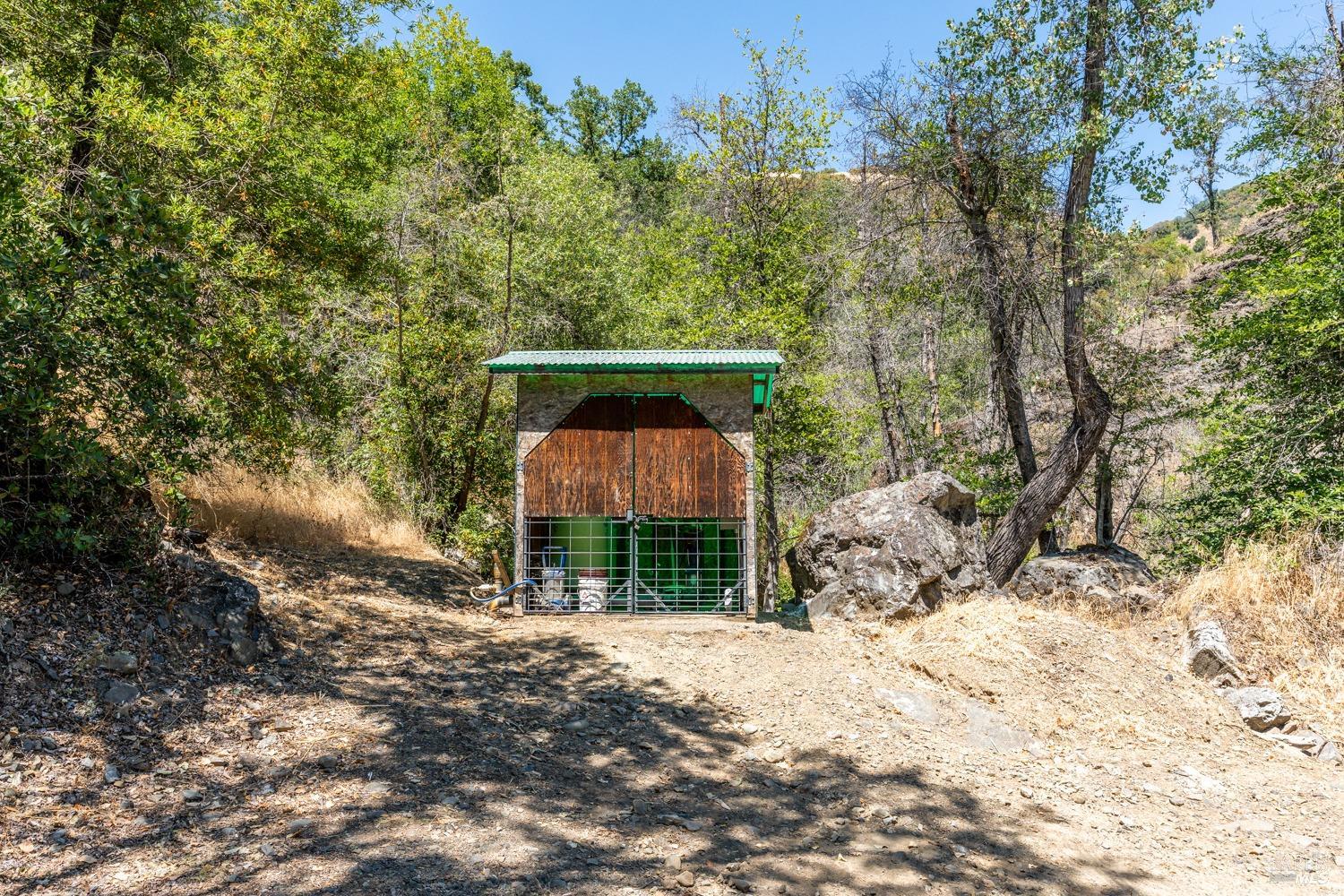 Talmage, California, 95481, United States, ,3 BathroomsBathrooms,Residential,Active,1702312
