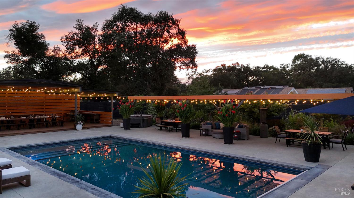 Glen Ellen, California, 95442, United States, 4 Bedrooms Bedrooms, ,7 BathroomsBathrooms,Residential,Active,1952057