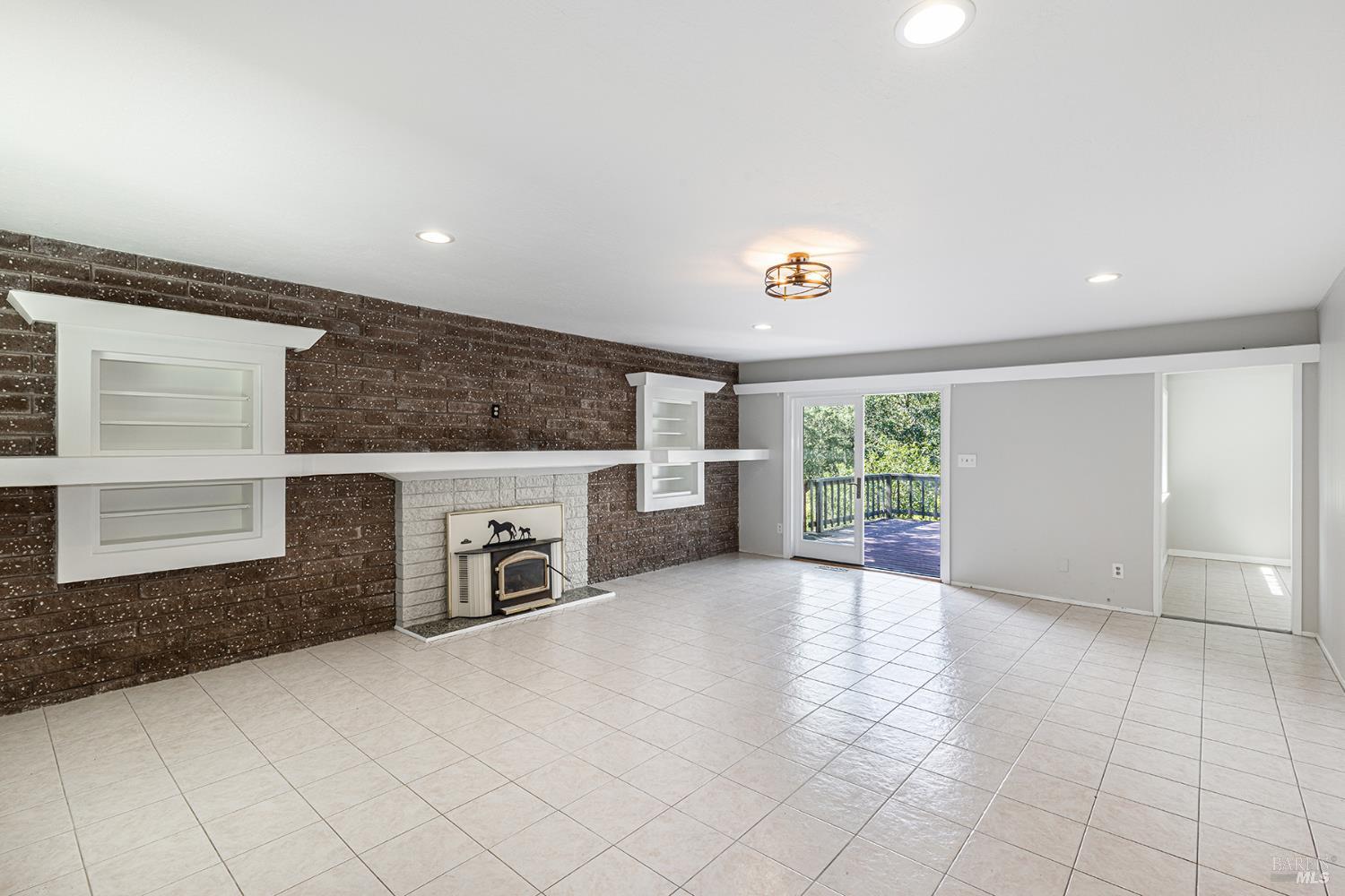 Napa, California, 94558, United States, 4 Bedrooms Bedrooms, ,4 BathroomsBathrooms,Residential,Active,1877864