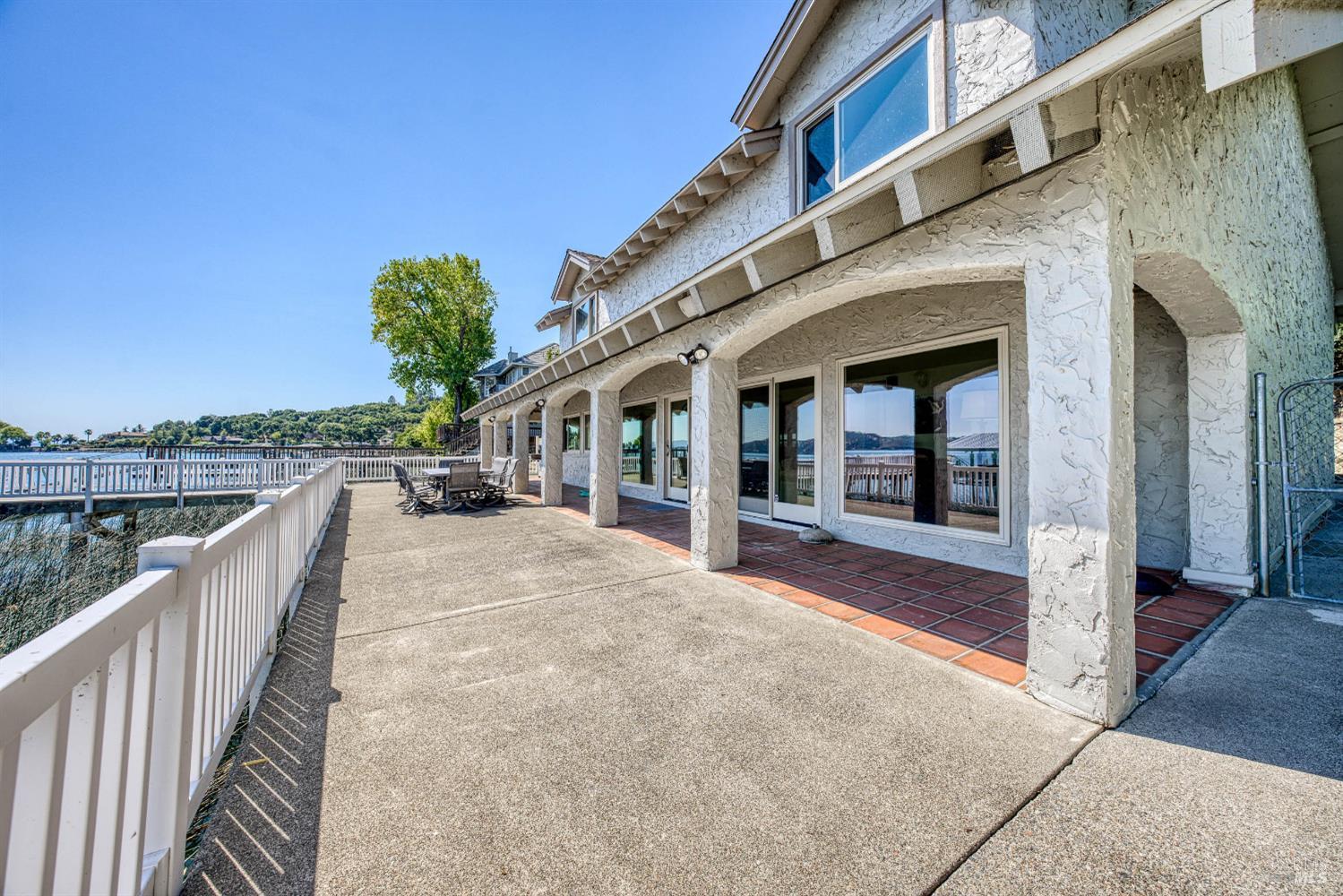 Kelseyville, California, 95451, United States, 4 Bedrooms Bedrooms, ,3 BathroomsBathrooms,Residential,Active,1915051