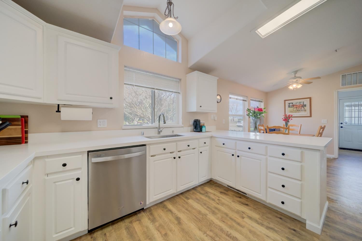Esparto, California, 95627, United States, 4 Bedrooms Bedrooms, ,2 BathroomsBathrooms,Residential,Active,1723142