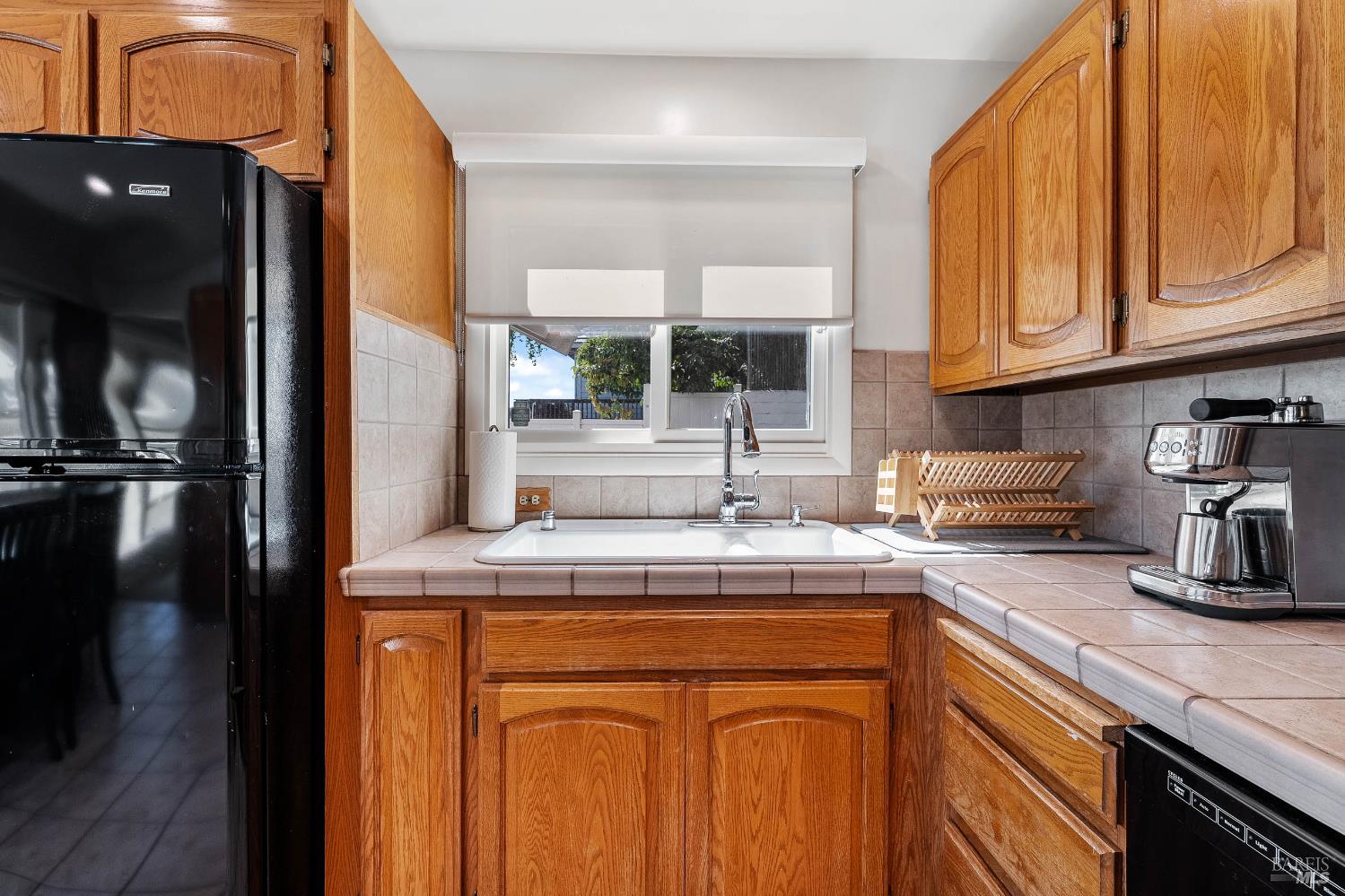 Kelseyville, California, 95451, United States, 4 Bedrooms Bedrooms, ,3 BathroomsBathrooms,Residential,Active,1915051