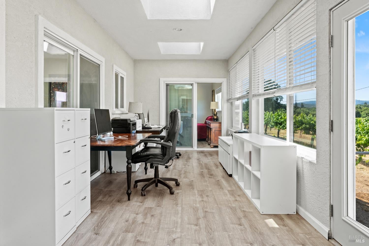 Redwood Valley, California, 95470, United States, 4 Bedrooms Bedrooms, ,3 BathroomsBathrooms,Residential,Active,1960148