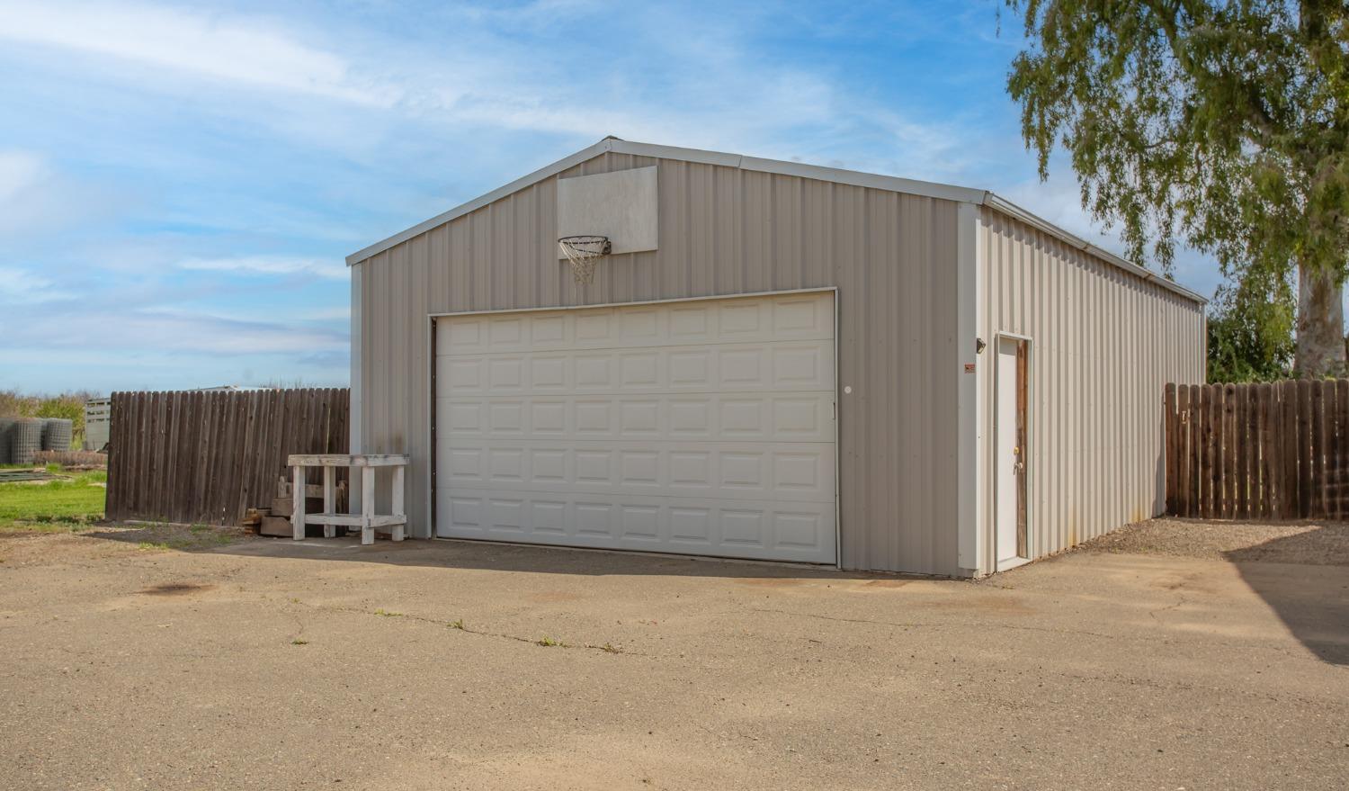 Esparto, California, 95627, United States, 4 Bedrooms Bedrooms, ,2 BathroomsBathrooms,Residential,Active,1723142