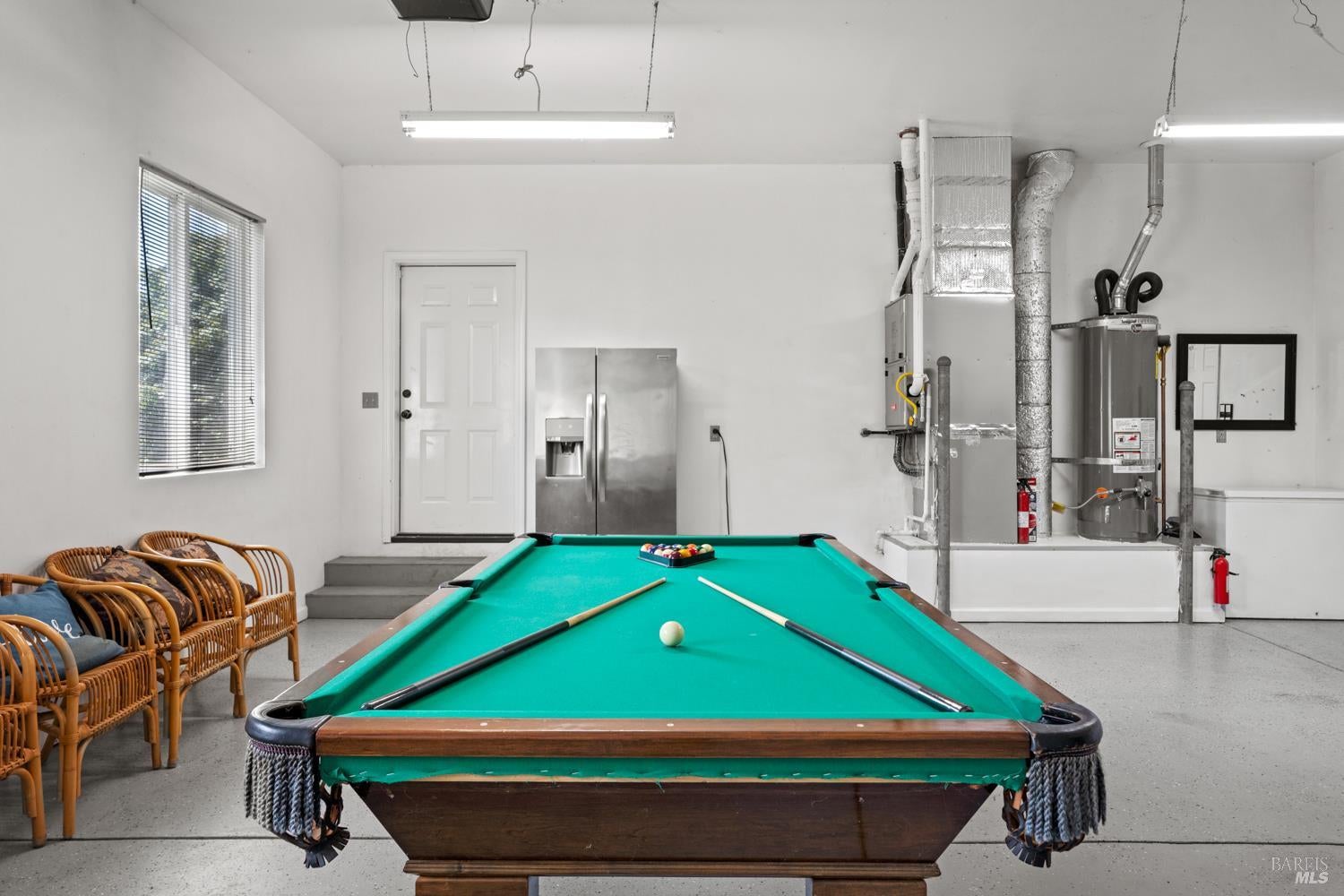 Redwood Valley, California, 95470, United States, 4 Bedrooms Bedrooms, ,3 BathroomsBathrooms,Residential,Active,1960148